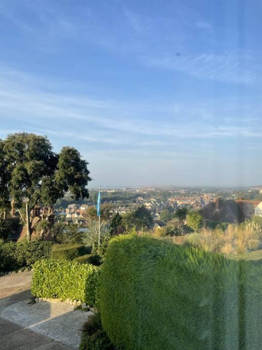 The Bolt Hole Hythe Panoramic Coast And Sea Views Villa Exterior photo