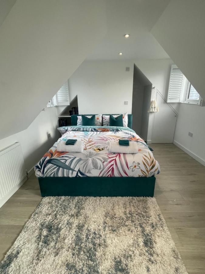 The Bolt Hole Hythe Panoramic Coast And Sea Views Villa Exterior photo